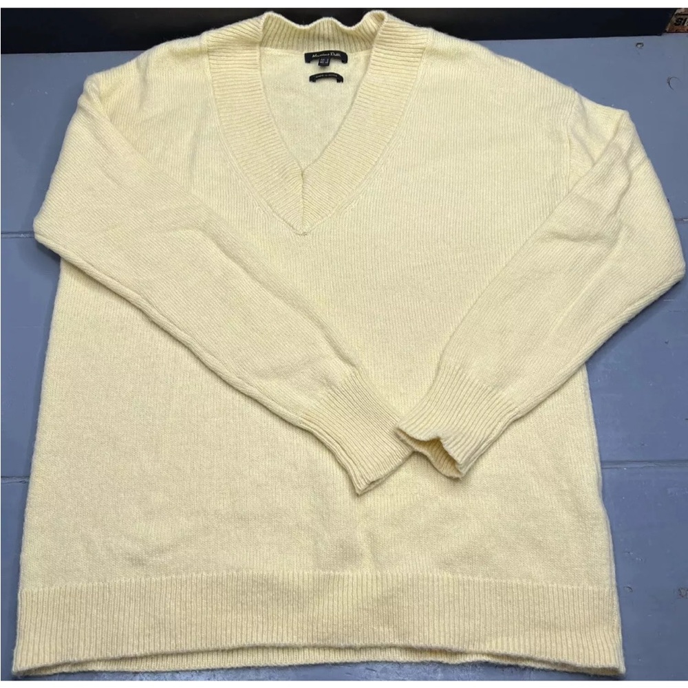 Massimo Dutti Womens Wool Blend V Neck Sweater Size Small Pale Yellow Superb